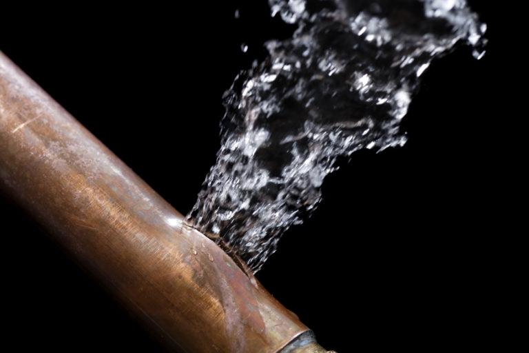 How to Handle a Burst Pipe 